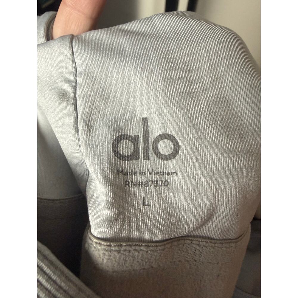 Alo Ribbed Tank Size Large - Picture 6 of 6